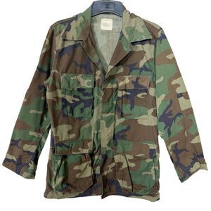 US Military Vintage Woodland Camouflage BDU Combat Field Jacket Size Medium Long